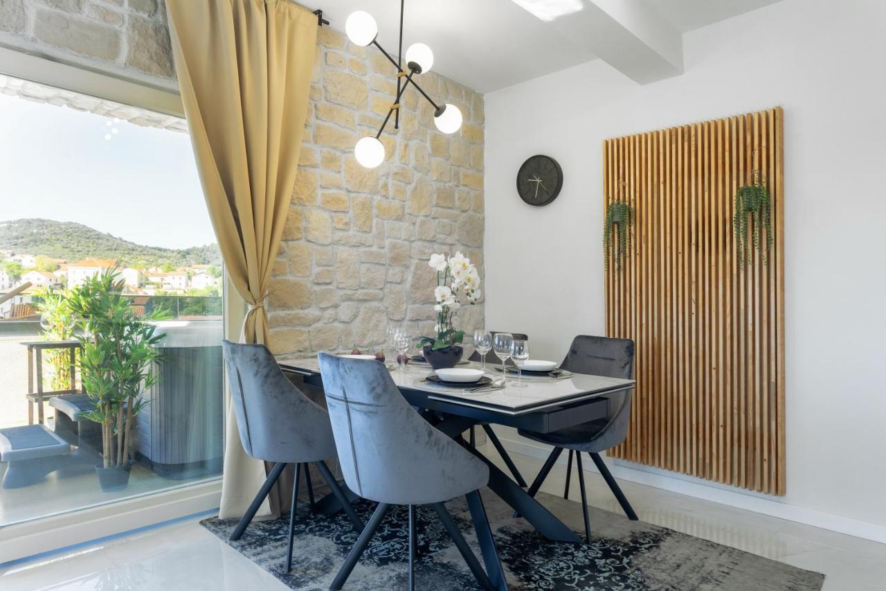 Teona Luxury Apartment With Jacuzzi And Terrace Sea View Сали Екстериор снимка